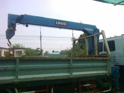 ขาย 6 ล้อISUZU FRR 32 เครื่อง195 พร้อมเครนยูนิค2ชัก3ปลอก4เหลี่ยม หัวบาง ยางดีแอร์เย็นภายในครบ สภาพพร้อมใช้งาน เอกสารพร้อมโอน