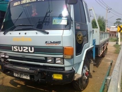 ขาย 6 ล้อISUZU FRR 32 เครื่อง195 พร้อมเครนยูนิค2ชัก3ปลอก4เหลี่ยม หัวบาง ยางดีแอร์เย็นภายในครบ สภาพพร้อมใช้งาน เอกสารพร้อมโอน