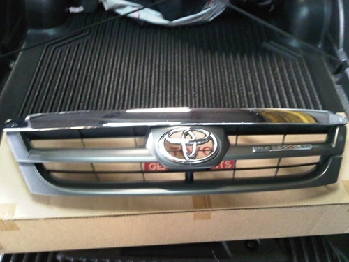 ชุดไฟฟ้า + กะจังหน้า  ฟอร์จูนเนอร์ โฉมแรก ของแท้ สภาพ 80\%  ชุดล่ะ 3000 บาท