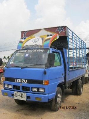 ขายรถบรรทุกหกล้อ ISUZU 110 HP ราคา 280,000 บาท