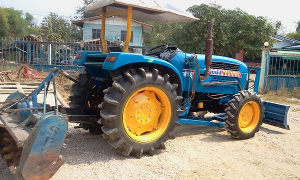 ขายรถไถแชม59สภาพดีพร้อมใช้งาน