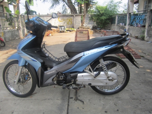 ขายด่วนwave110iปี52หัวฉีดรถบ้านเครื่องดีทะเบียนพร้อมโอน