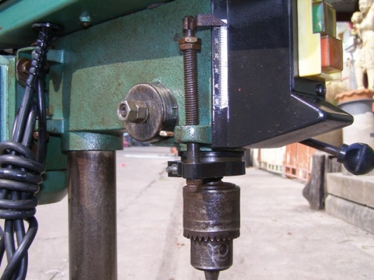 สว่านแท่น REXON DP-250A