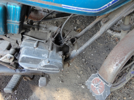 ฝากขาย YAMAHA RX-100 ไม่มีเอกสาร+มีแต่ใบซื้อขายให้เก่ามาก ๆ สนใจโทร.08089-010-4127 ฝากขาย YAMAHA RX-100 ไม่มีเอกสาร+มีแต่ใบซื้อขายให้เก่ามาก ๆ สนใจโทร.08089-010-4127