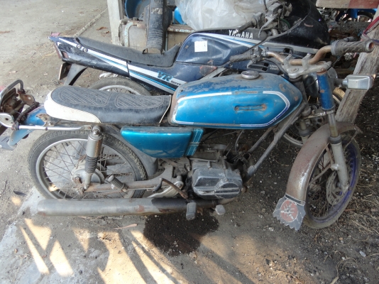 ฝากขาย YAMAHA RX-100 ไม่มีเอกสาร+มีแต่ใบซื้อขายให้เก่ามาก ๆ สนใจโทร.08089-010-4127 ฝากขาย YAMAHA RX-100 ไม่มีเอกสาร+มีแต่ใบซื้อขายให้เก่ามาก ๆ สนใจโทร.08089-010-4127