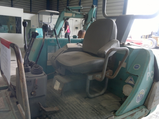 รถขุดเล็ก KOMATSU PC20-7 ราคา 340,000รวมแวท มีไลน์หัวเจาะ แทร็กเหล็ก สภาพดี ใช้งานได้เลยครับ รถนอกนำเข้าจากญี่ปุ่น ไม่เคยใช้ในไทย ติดต่อ มานะ 085-9049669