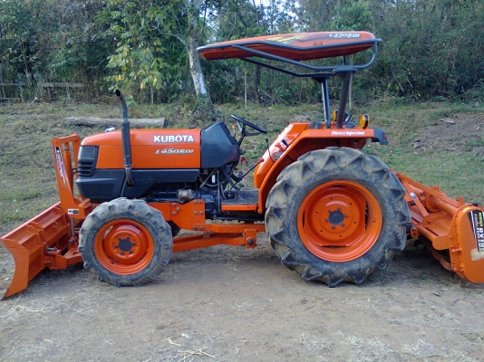ขายรถไถคูโบต้า L4508 DI  สภาพสวย อุปกรณ์ครบ ใช้งานได้ทันที