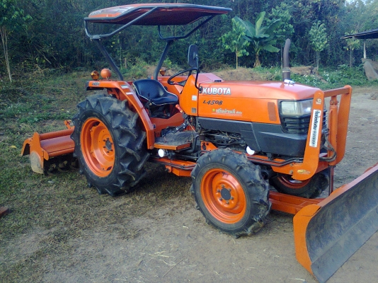 ขายรถไถ คูโบต้า รุ่น L 4508 สภาพสวยๆ  อุปกรณ์ครบ ทำงานได้ทันที