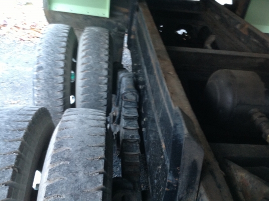 FM1J สมอเงิน 210 ดั้มกะบะปิเนียม