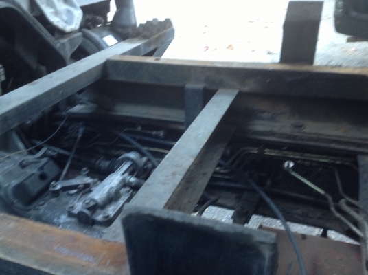 FM1J สมอเงิน 210 ดั้มกะบะปิเนียม