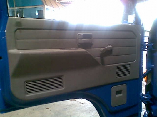 ขายหัวเก๋ง NPR สภาพดี ไม่มีผุ เก็บงานสีใหม่ อุปกรณ์ครบ เป็นหัวเก่าจากญี่ปุ่น