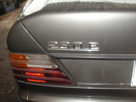 เครื่องเบนซ์230Eเบนซิล+เกียร์ออโต้+กล่องพร้อมใบคุมเครื่อง เครื่องเบนซ์230Eเบนซิล+เกียร์ออโต้+กล่องพร้อมใบคุมเครื่อง