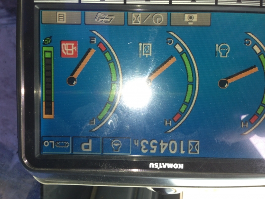 ขาย KOMATSU PC200-8