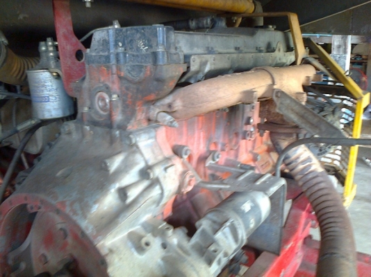 รถเกี่ยวข้าวศักดิ์พัฒนา