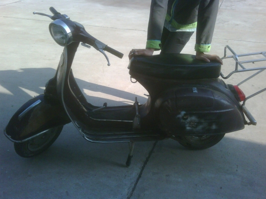 ขายด่วน !!!! Vespa sprint italy 150 เดิมๆ