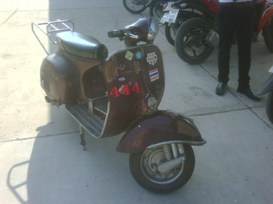 ขายด่วน !!!! Vespa sprint italy 150 เดิมๆ