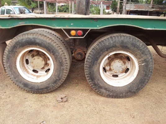 ขาย รถเทลเลอร์บรรทุกแบ็คโฮ NISSUN UD CW30 230 แรงม้า 2 เพลา