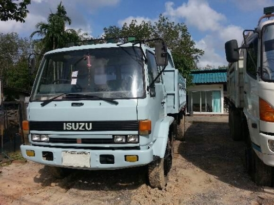 ขายISUZU 6ล้อดั๊ม SPR195 สภาพสวยพร้อมใช้ ติดต่อได้ที่คุณอ๊อฟ พิจิตร 086-737-9991