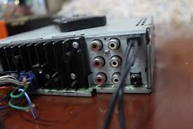 ขายเครื่องเสียง DVD MP3 ติดรถยนต์ Pioneer รุ่น DVH-P4150 USB พร้อมRemote สภาพดี