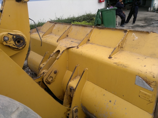 รถตักล้อยาง CAT 924GZ เครื่องดี ใช้งานได้เลย แอร์เย็นเฉียบ มีใบอินวอย มาแล้วครับ เชิญมาทดสอบได้แล้ว ราคาถูกครับ ติดต่อ มานะ 085-9049669