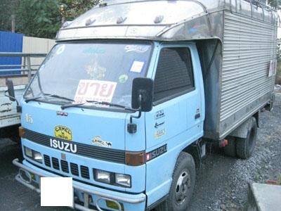 ขายหกล้อหลังคา Isuzu NKR 88 แรง สวยเดิมๆ พร้อมใช้ โทร 088-4501277