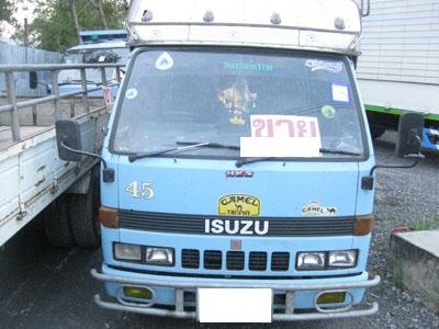 ขายหกล้อหลังคา Isuzu NKR 88 แรง สวยเดิมๆ พร้อมใช้ โทร 088-4501277