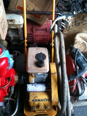 เครื่องตบดิน 3-5 ตัน พร้อมเครื่องยนต์เก่าญี่ปุ่น