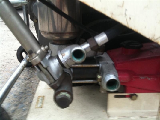 เครื่องฉีดน้ำแรงดันสูง เครื่องดีเซลระบายความร้อนหม้อน้ำ ไดสตาทร์ เครื่องฉีดน้ำแรงดันสูง เครื่องดีเซลระบายความร้อนหม้อน้ำ ไดสตาทร์