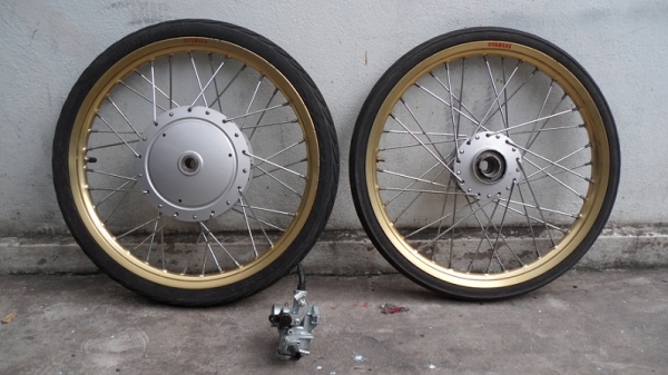 ขาย ล้อทอง  fino  ของ YAMAHA  แท้จากศูนย์