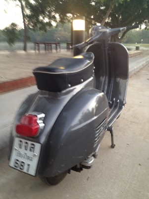 ขาย vespa sprint 150 หัวโต มีทะเบียน ขนส่ง