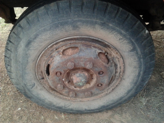 ISUZU TX 145 HP 6BB1 รถหัวยาวหกล้อดั๊มพ์ กระบะดั๊มพ์คอกมิเน10 ต้นยาว 5.50 เมตร เครื่องแน่นแรงดี หัวเก๋งไม่มีผุ ภายในสวย พวงมาลัยเพาเวอร์ เฟืองท้ายหมวกเจ็กขนาดใหญ่ คัชซีสวยไม่ผุ ยาง 9.00 ขอบ 20 สภาพดีพร้อมใช้งาน เอกสารเล่มทะเบียนครบพร้อมโอน ราคาต่อรองได้คร