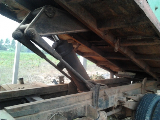 ISUZU TX 145 HP 6BB1 รถหัวยาวหกล้อดั๊มพ์ กระบะดั๊มพ์คอกมิเน10 ต้นยาว 5.50 เมตร เครื่องแน่นแรงดี หัวเก๋งไม่มีผุ ภายในสวย พวงมาลัยเพาเวอร์ เฟืองท้ายหมวกเจ็กขนาดใหญ่ คัชซีสวยไม่ผุ ยาง 9.00 ขอบ 20 สภาพดีพร้อมใช้งาน เอกสารเล่มทะเบียนครบพร้อมโอน ราคาต่อรองได้คร