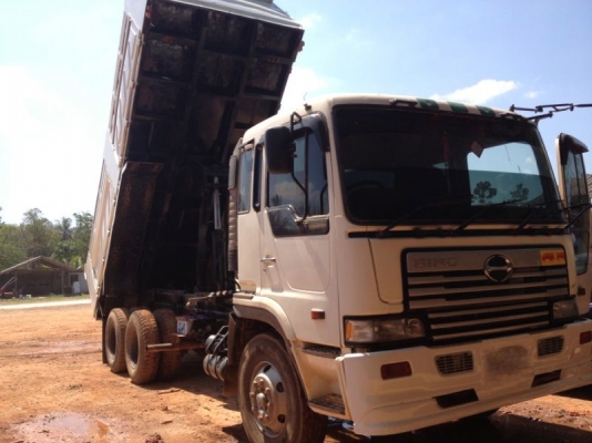 รถฮีโน่ 10 ล้อดั๊ม FM1M  เปลื่ยนเครื่อง 240 แรงม้า  สนใจติดต่อ 081 - 6079515