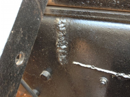 รถฮีโน่ 10 ล้อดั๊ม FM1M  เปลื่ยนเครื่อง 240 แรงม้า  สนใจติดต่อ 081 - 6079515