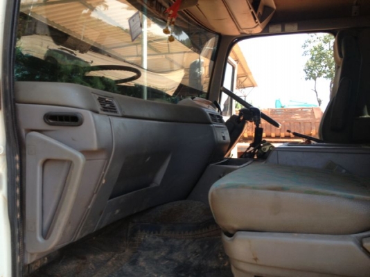 รถฮีโน่ 10 ล้อดั๊ม FM1M  เปลื่ยนเครื่อง 240 แรงม้า  สนใจติดต่อ 081 - 6079515