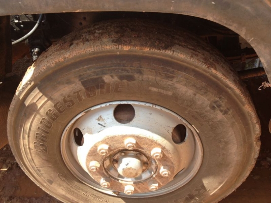 รถฮีโน่ 10 ล้อดั๊ม FM1M  เปลื่ยนเครื่อง 240 แรงม้า  สนใจติดต่อ 081 - 6079515