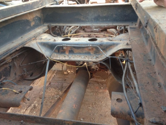 รถฮีโน่ 10 ล้อดั๊ม FM1M  เปลื่ยนเครื่อง 240 แรงม้า  สนใจติดต่อ 081 - 6079515