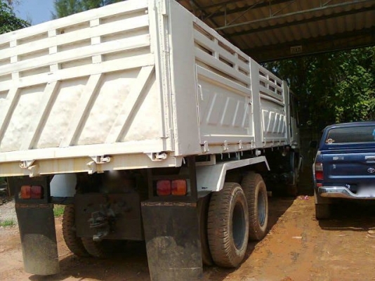 รถฮีโน่ 10 ล้อดั๊ม FM1M  เปลื่ยนเครื่อง 240 แรงม้า  สนใจติดต่อ 081 - 6079515