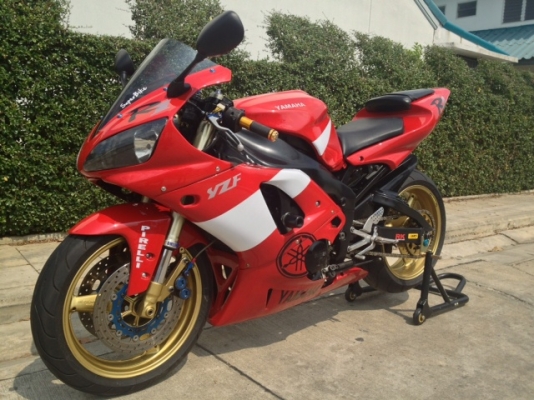 ***ขายYamaha R1 ปี99-00 ราคาไม่แพงค่ะสวยๆเรย***