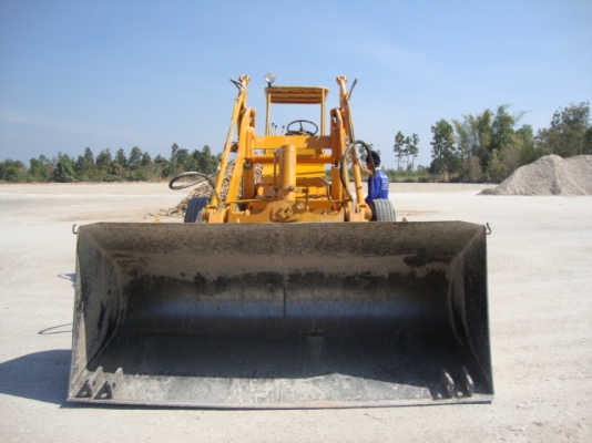 ขายรถตัก komatsu รุ่น sd 25-1