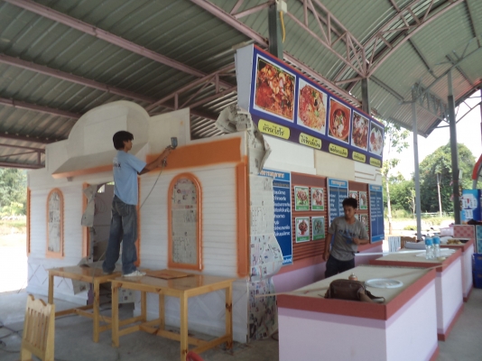 งานเพ้นท์  งานซ่อมตู้ขนส่งสินค้า งานสติกเกอร์แต่งรถ