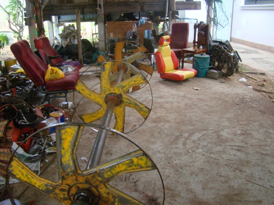 ขายแล้วครับ ยังเหลือสามชุกบิ้วเสร็จแล้ว สเป็คเดียวกัน ต้องรีบตัดสินใจครับKM 47  อุ้ม 2.5 ตัน JO1 DYKIN 23  โซ่ D2 อ.ศรีสมเด็จ จ. อยู่ร้อยเอ็ด