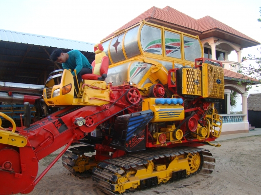 ขายแล้วครับ ยังเหลือสามชุกบิ้วเสร็จแล้ว สเป็คเดียวกัน ต้องรีบตัดสินใจครับKM 47  อุ้ม 2.5 ตัน JO1 DYKIN 23  โซ่ D2 อ.ศรีสมเด็จ จ. อยู่ร้อยเอ็ด