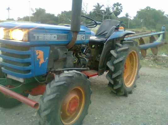 ISEKI 16 แรง TS 1610 สภาพดีพร้อมใช้งาน  พวงมาลัยธรรมดา  4WD   สนใจติดต่อ 089-9638932