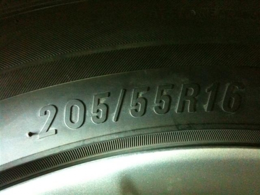 แม๊กพร้อมยาง แคมรี่ ขายครับ ปี 2012