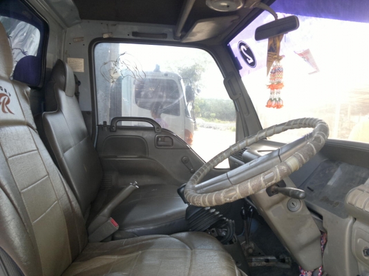 ขายรถบรรทุก 6 ล้อ ขายรถบรรทุก 6 ล้อ