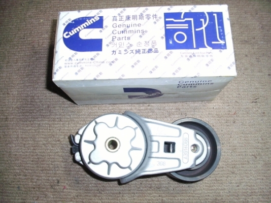 KOMATSU PC220-6,7,6D102 ,PART No.6731-61-4510, 3194086,BELT TENSIONER