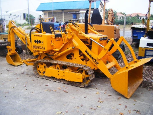 รถตักหน้าขุดหลัง