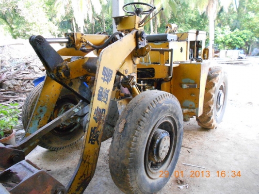 รถตักล้อยาง TCM  STD10  เครื่องดี  ISUZU C240  บุ้งกี๋ดี