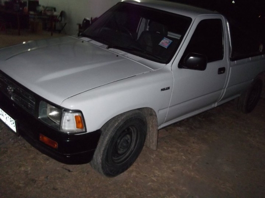 ขายกระบะ ตอนเดียว  TOYOTA เครื่องเบนซินติดแก็ส  วางเครื่อง J  แล้วประหยัด